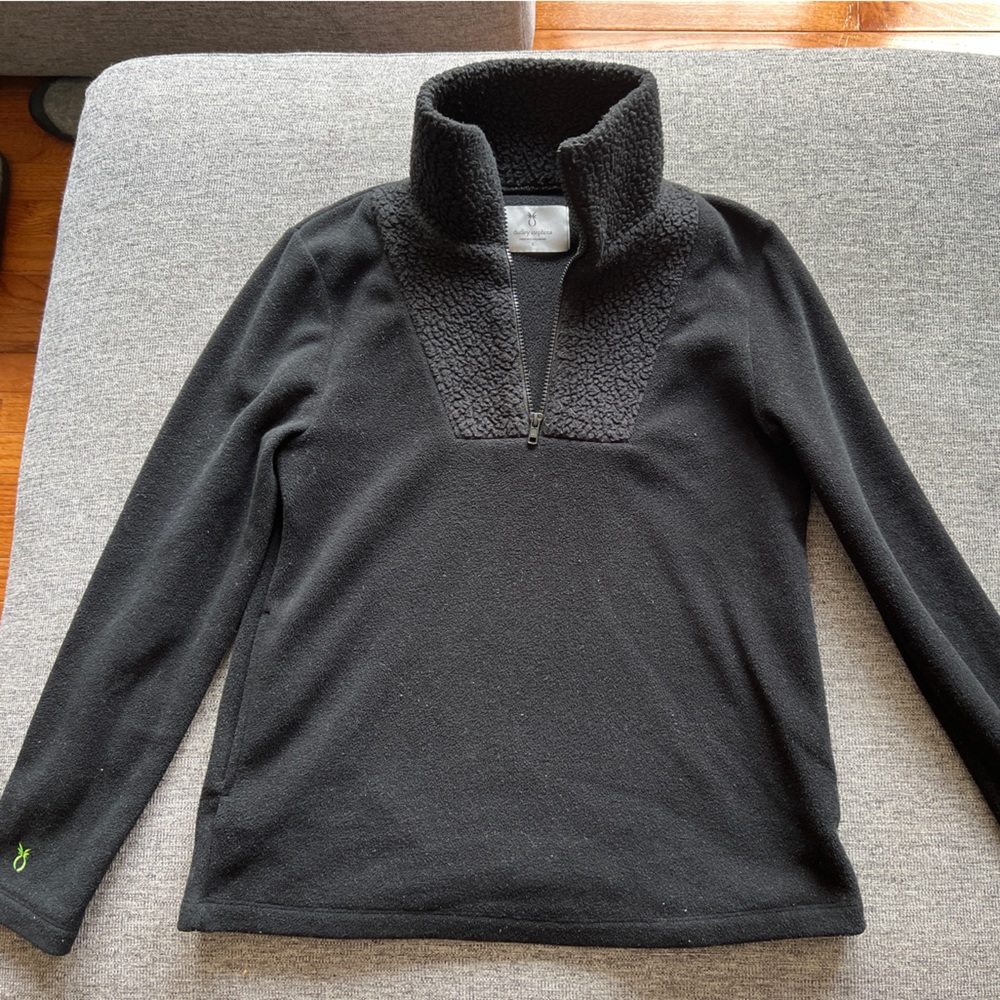 Dudley Stephens half zip in size small